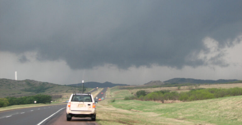 JR and Wall Cloud