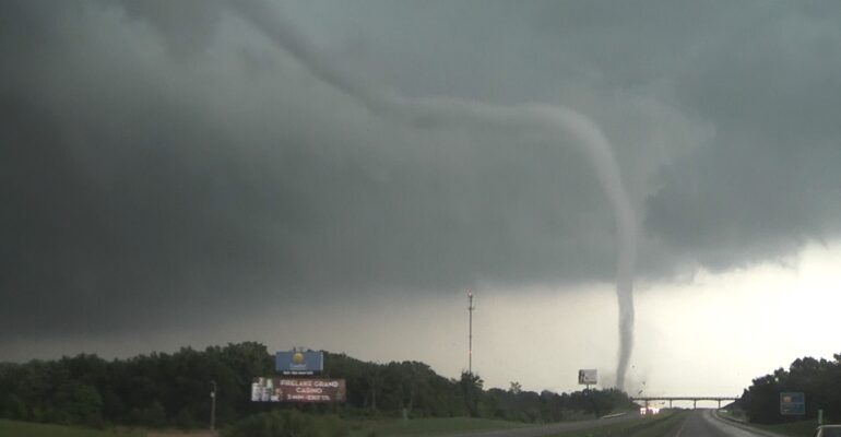 Shawnee/Mcleod, OK Tornado May 24, 2011