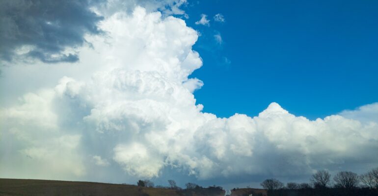 Back look at the supercell that would go on to produce the Winterset, Iowa tornado. Updrafts were very crisp this day.