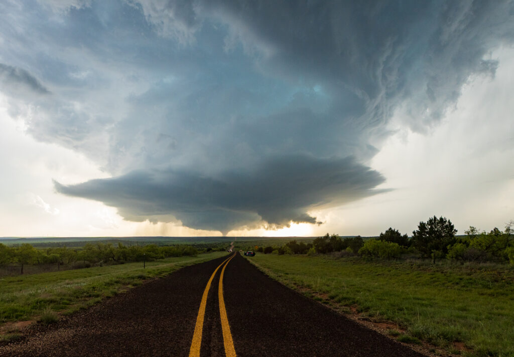 FM2999 and Tornadic Storm