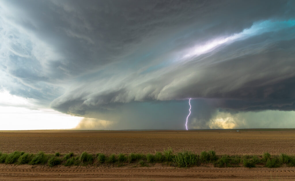 Shelf Cloud and Lightning